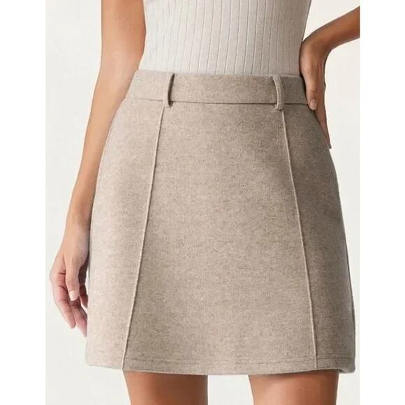 OGL Move CashSoft High Waisted A Line Mini Skirt Heather Oatmeal L NWT - Picture 3 of 6